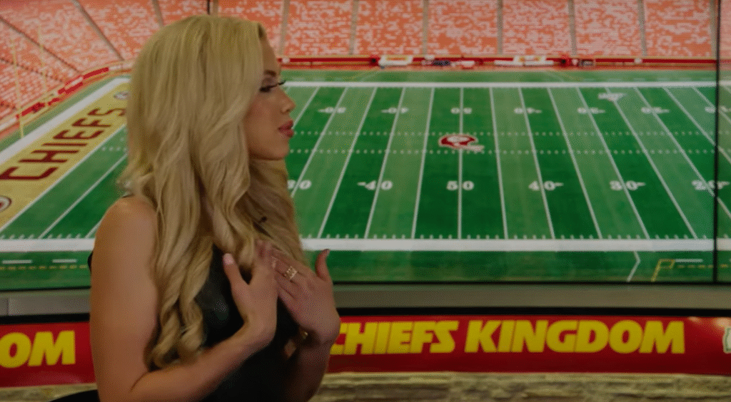 Chiefs Owner Loses Daughter