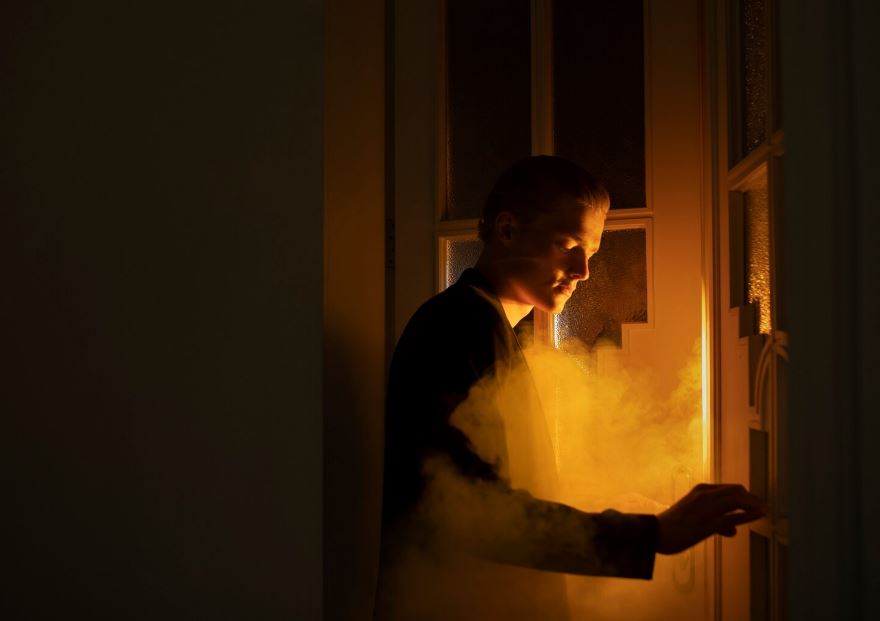 The Hidden Lighting Rule Pros Swear By—And Why You Should Too